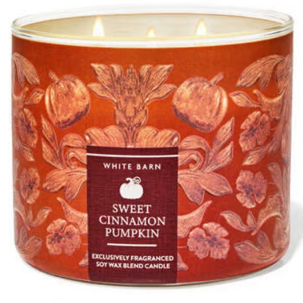 White Barn Sweet Cinnamon Pumpkin Candle - Orange